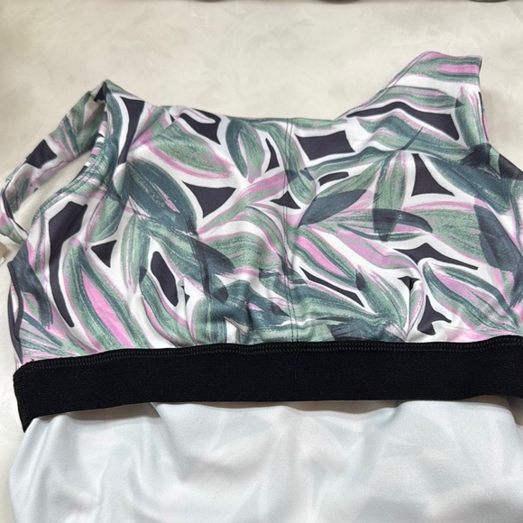 Sage Collection 2-piece Work Out Set Pink and Green Leaf Design Size S NWT - Picture 6 of 8